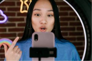 selfie ring light vlog